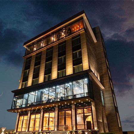 דהראדון Clarion Hotel Epicure מראה חיצוני תמונה