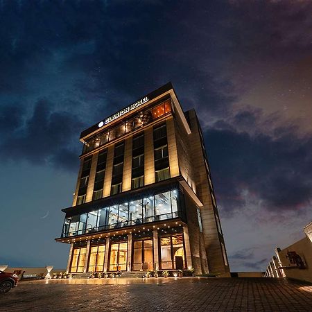דהראדון Clarion Hotel Epicure מראה חיצוני תמונה