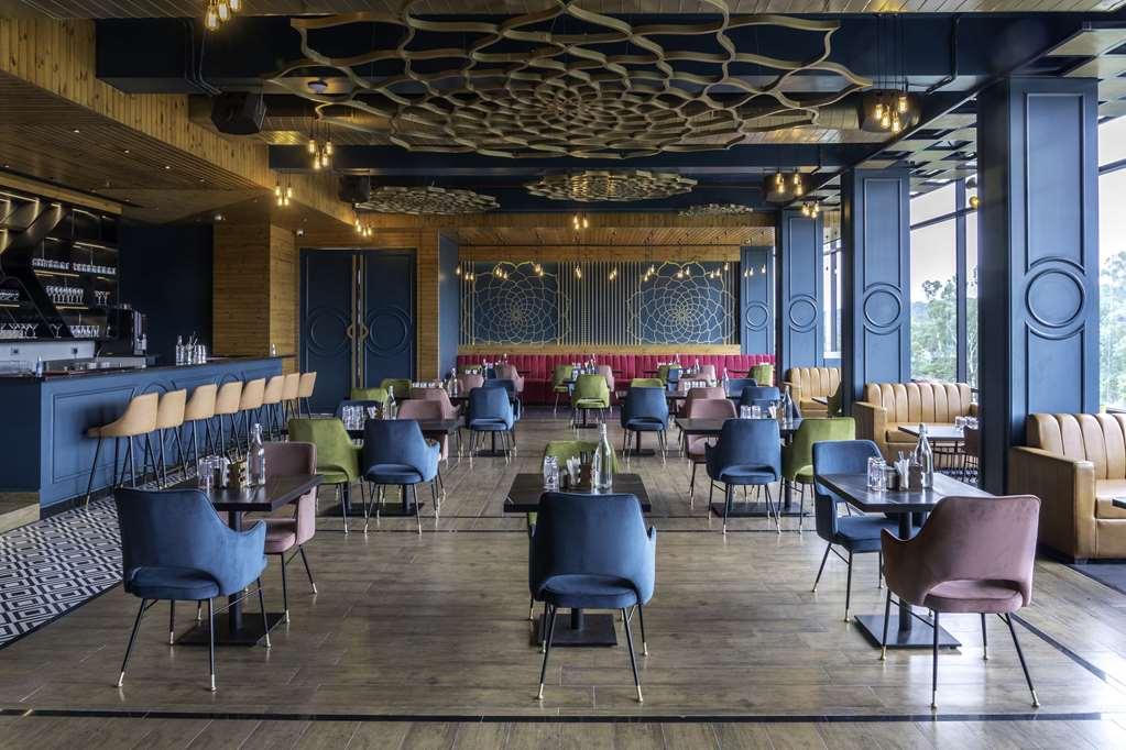 דהראדון Clarion Hotel Epicure מסעדה תמונה